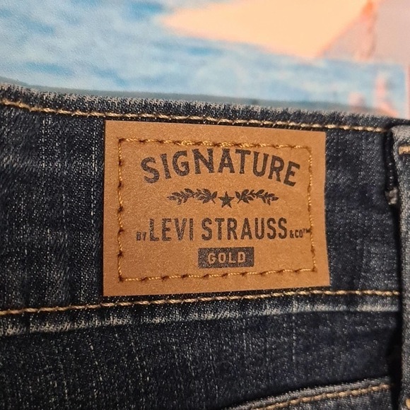 Levi's Denim Shorts Size‎ 6 NWT - Picture 7 of 8